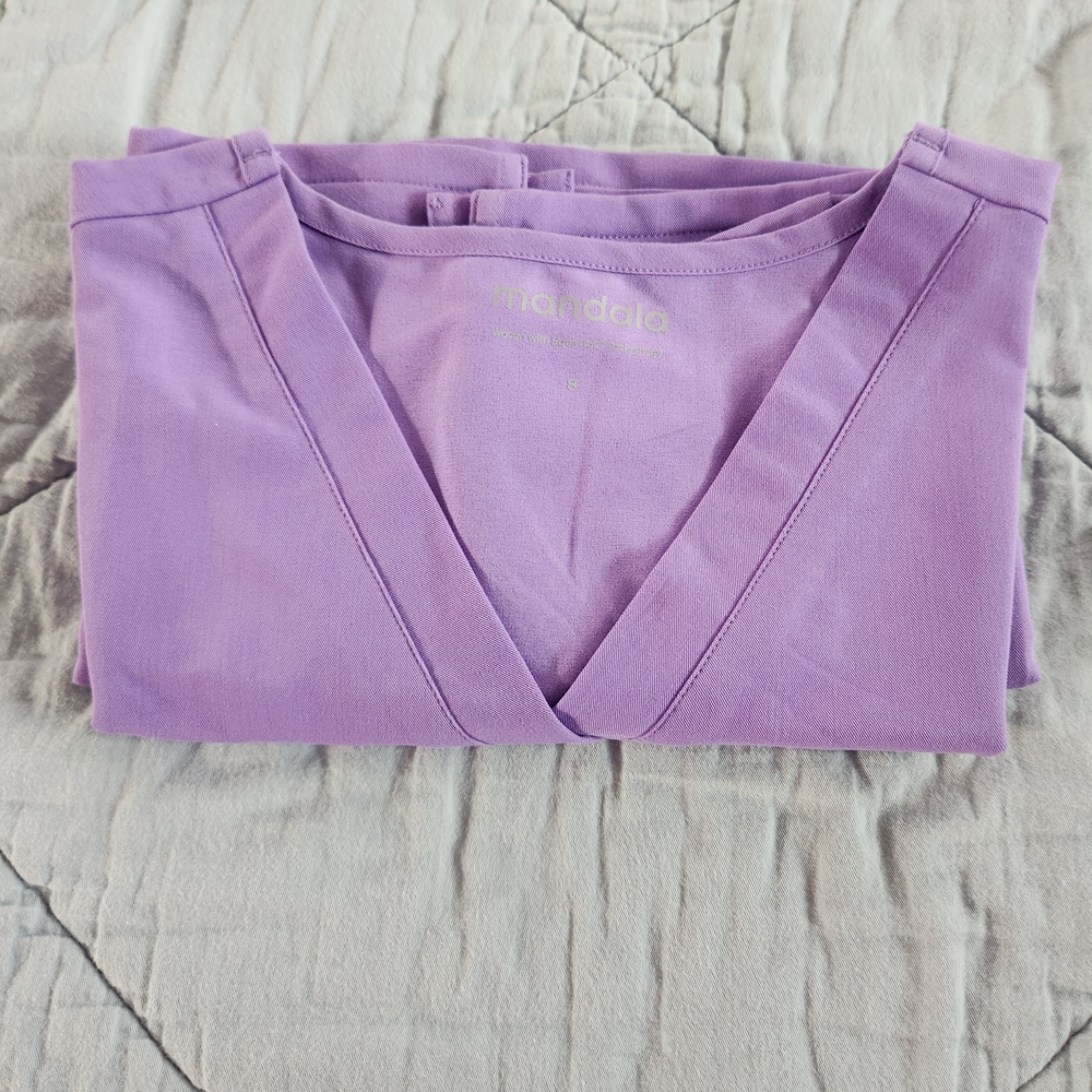 Women's V-Neck Sleep Top in Lavender